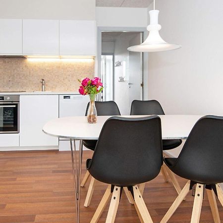6 Person Holiday Home On A Holiday Park In Glesborg Extérieur photo