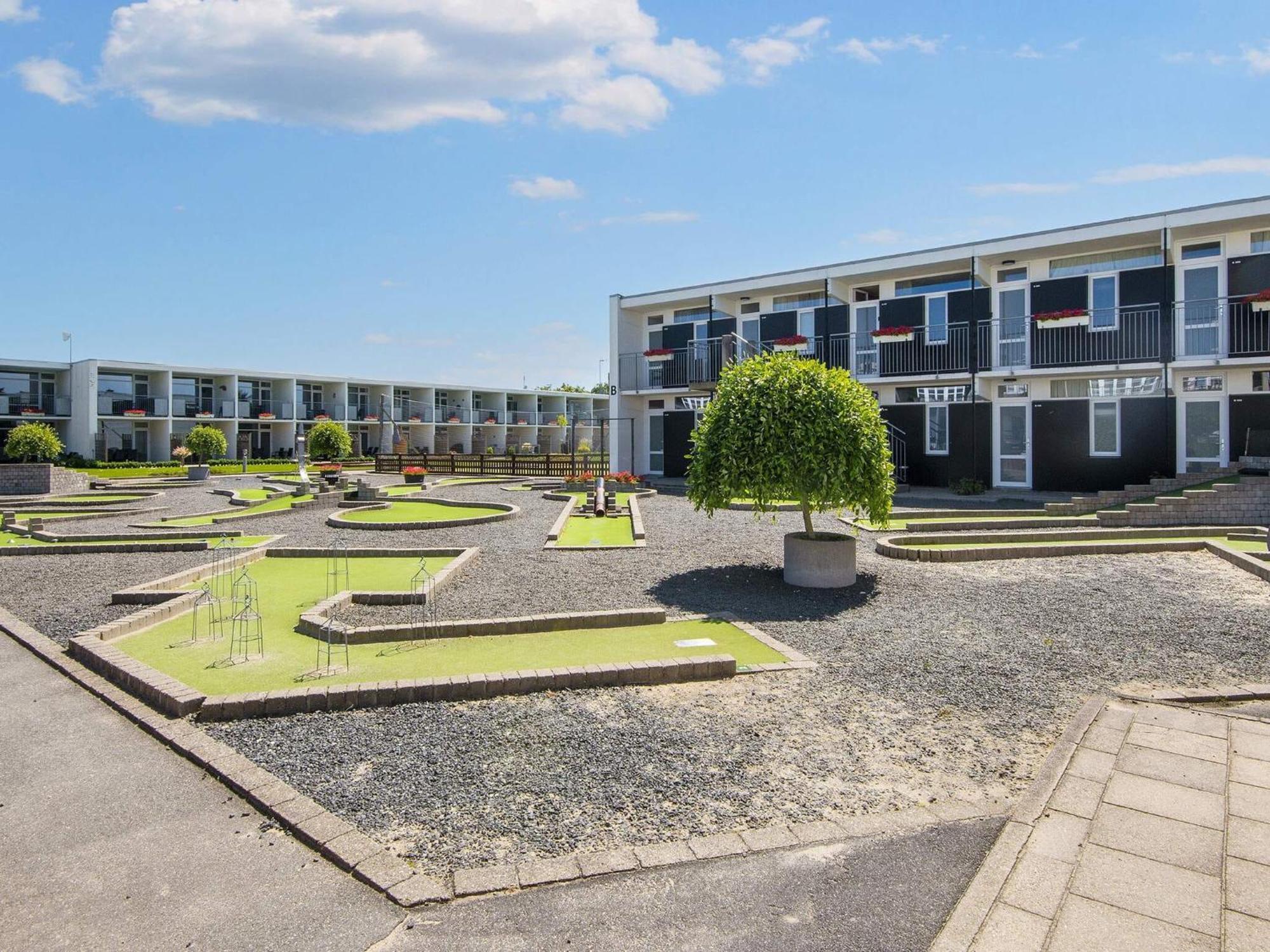 6 Person Holiday Home On A Holiday Park In Glesborg Extérieur photo